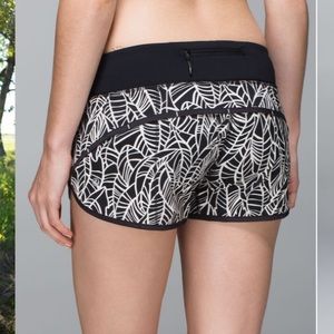 Lululemon Run: Speed Short *2-way Stretch